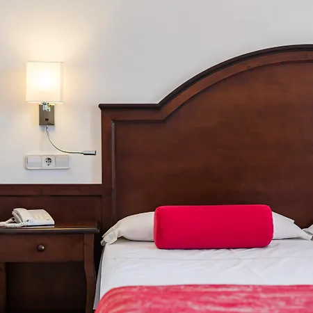 Hotel Ca'l Bisbe-2