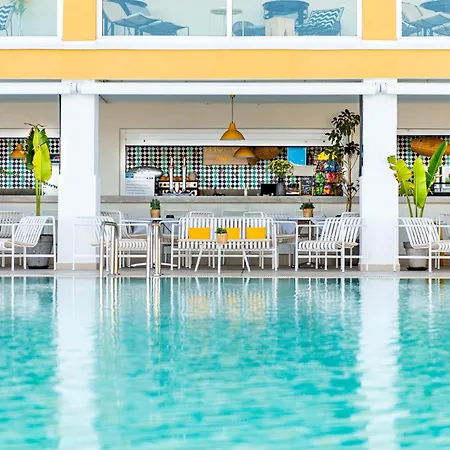 Atlantic Holiday Hotel-2