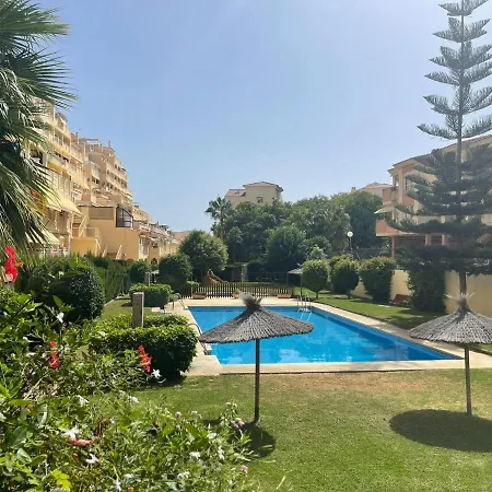 Sea And Mountain View Room With Pool- Habitacion Piso Compartido Para 1 Persona-3