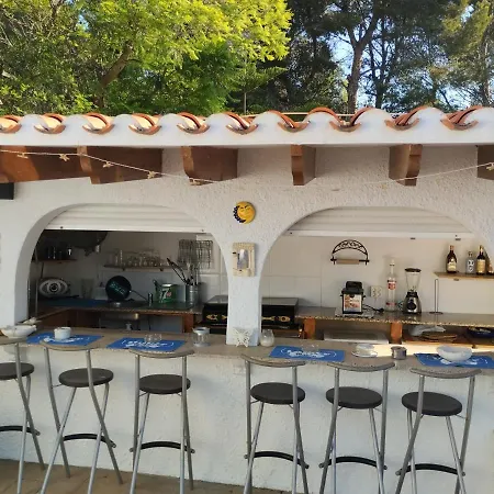 El Romarel Bed & Breakfast-3