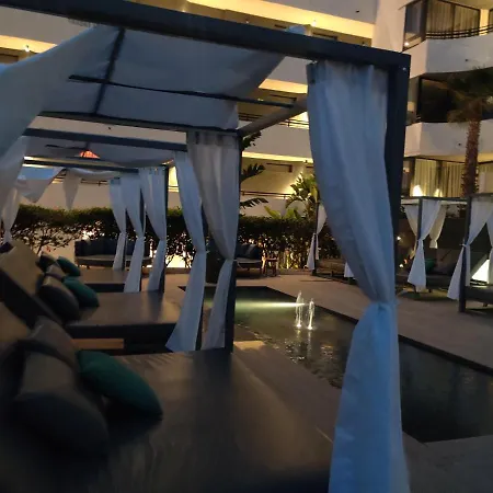 Luxury Apartment With Pool View-3