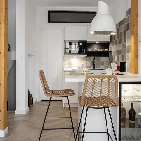 Arabica Suites - Lujosos Apartamentos con Chimenea en Granada - Centro-3