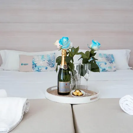 Coral Beach House & Food (Adults Only)-3
