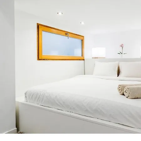Hotel-Apartment Modern Studio-3