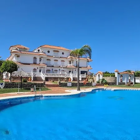 Hotel Y Apartamentos Diufain-3