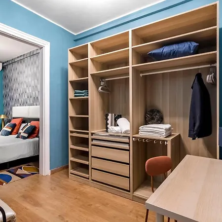Beautiful Room In Heart Of Madrid-3