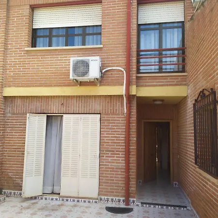 Room In Bb - Bb Roms Toledo 4 Peoples-3
