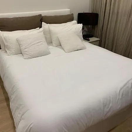 Habitacion Doble , Con Bano Privado, En Piso De Lujo En Barcelona San Gervasi.-3