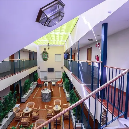 Hotel H28 Camas-2