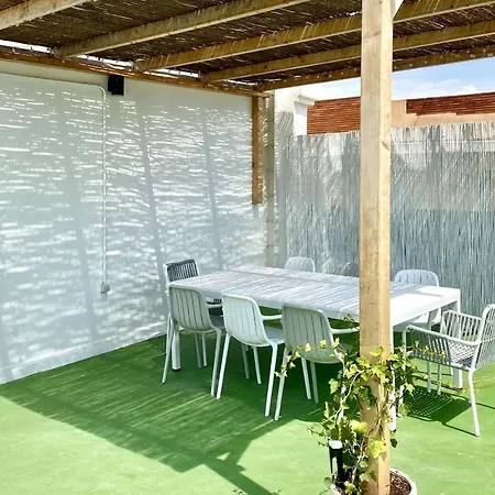 Nueva Habitacion Cerca De Playa Con Cocina Y Wc Compartido, Terraza Y Zonas Comunes-3