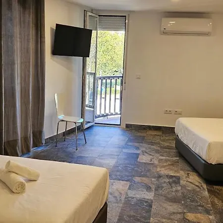 Hostal Nervion-3