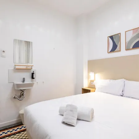 Pension Alicante By Moontels-2