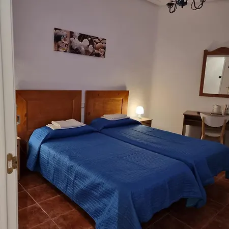 Casa De Huespedes Cuenca-3