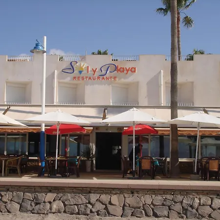 Pensión sol y playa-2