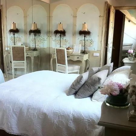 Boutique Hotel Davallada- Adults Only-3