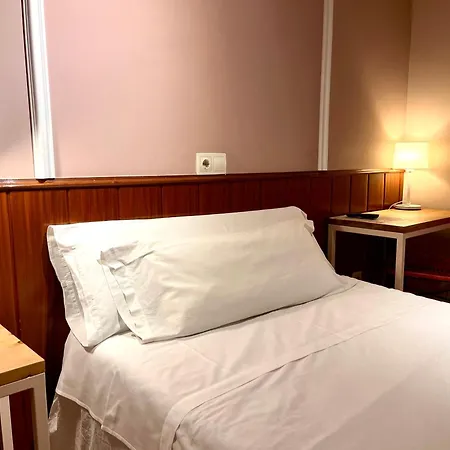 Hostal La Vera-2