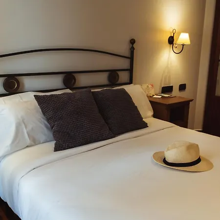 San Sebastian Dot Rooms-3