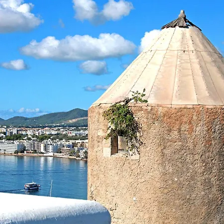 Hostal Marblau Ibiza-3