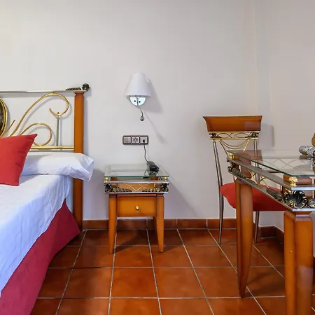 Hotel H28 Camas-3