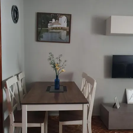 Luna-Guest Rooms-2