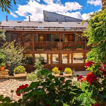 Hotel Casa Cornel-3