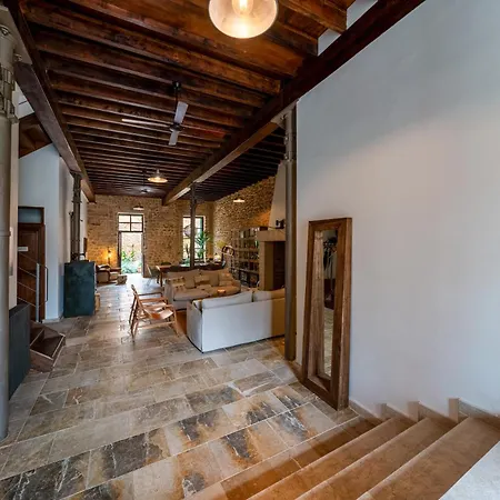 Loft1882-3