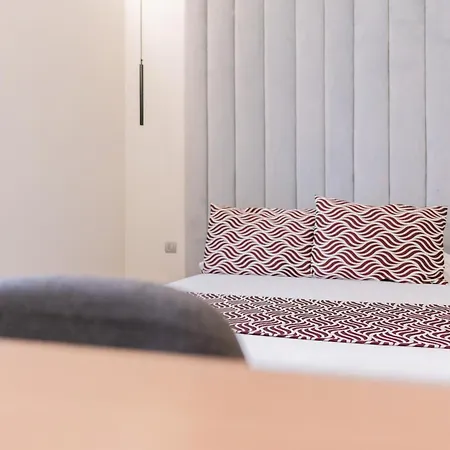 Hostal Juliette-Gran Via-2