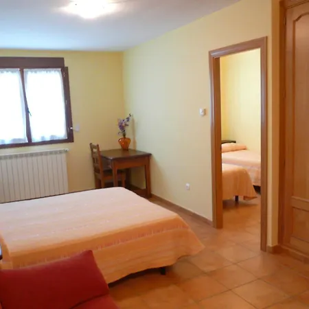 Complejo Turistico Bielsa Hotel Y Camping-2