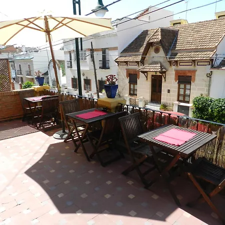 Villa Alicia Guest House-3