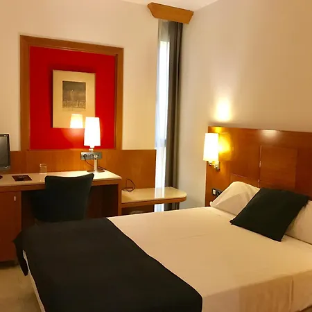 Hotel Calasanz-3
