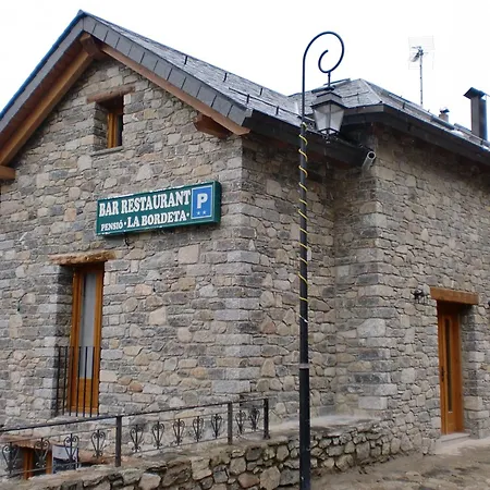 Pensió i Apartaments la Bordeta-3