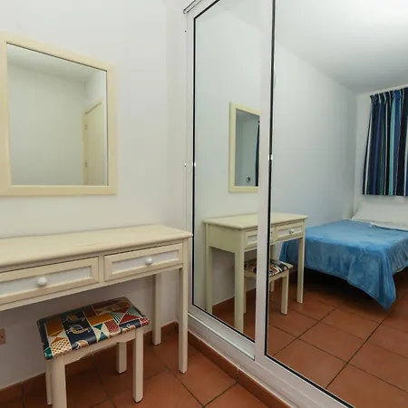 Apartamentos Livvo Puerto Bello-3