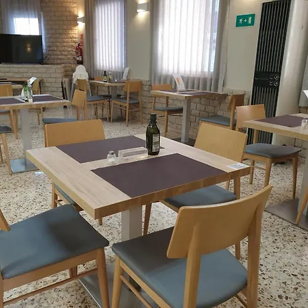 Hostal Moreno-2
