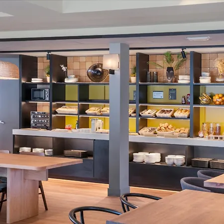 B&B Hotel Barcelona Mollet-3