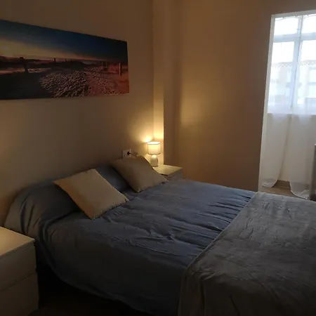 Hostal Mari en La Laguna, alquiler habitación privada en hostal, 6 habitaciones cerca de la universidad y aeropuerto Norte, 3 baños compartidos-2