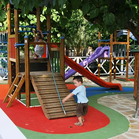 Camping & Resort La Torre Del Sol-3