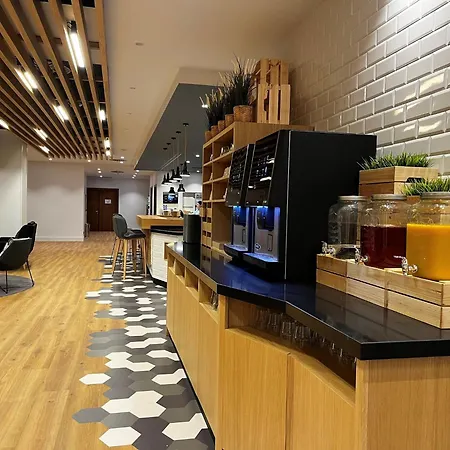 Holiday Inn Express Bilbao Airport By Ihg-2