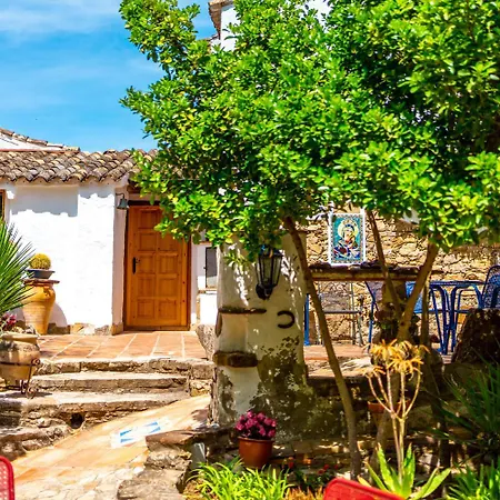 Cinco Lunas VEGETARIAN Guesthouse-2