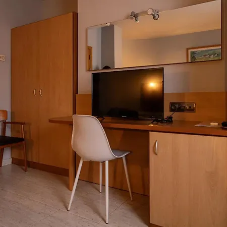 Hotel Sant Celoni-2