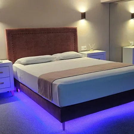 Rooms Luxury Madrid-2