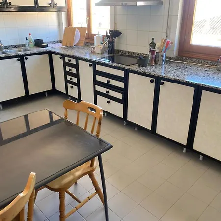 Double Room In Shared Apartment - Private Space In Denia Centre-2