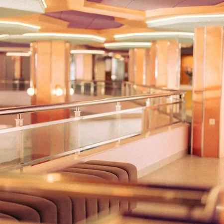 Marina Resort Benidorm - The Original Benidorm Vibe-3
