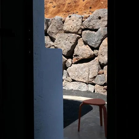 Hektor - Farm, Arts & Suites-2