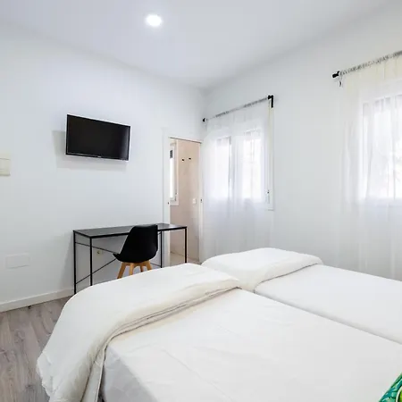 Bf Rooms Almeria Centro-2