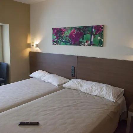 Hotel Izelai-2