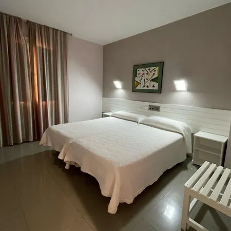 Hotel Fidalgo-2