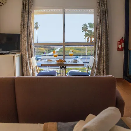 Hotel Playa Conil - Beachfront Studios & Suites-2