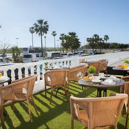 Hotel Playa Conil - Beachfront Studios & Suites-3