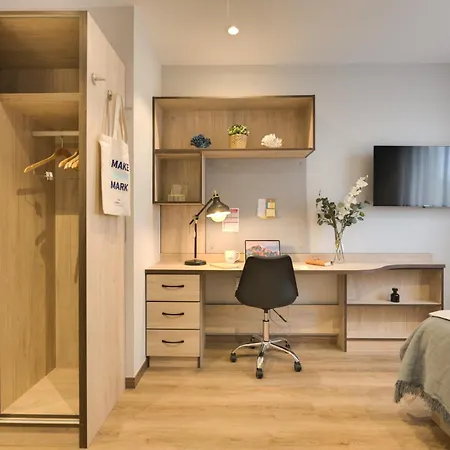 Livensa Living Salamanca Parking Free-3
