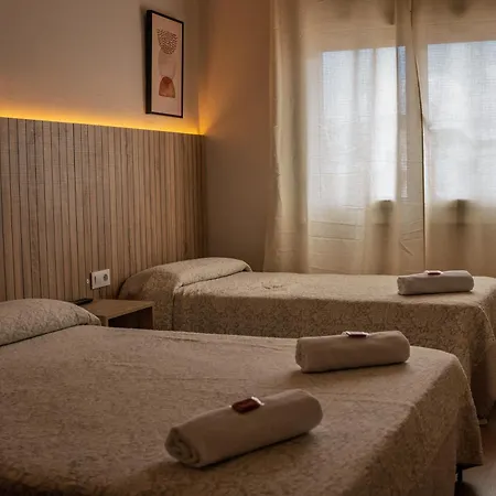 Can Setmanes By Cozycatalonia - Hostal Central Blanes-3